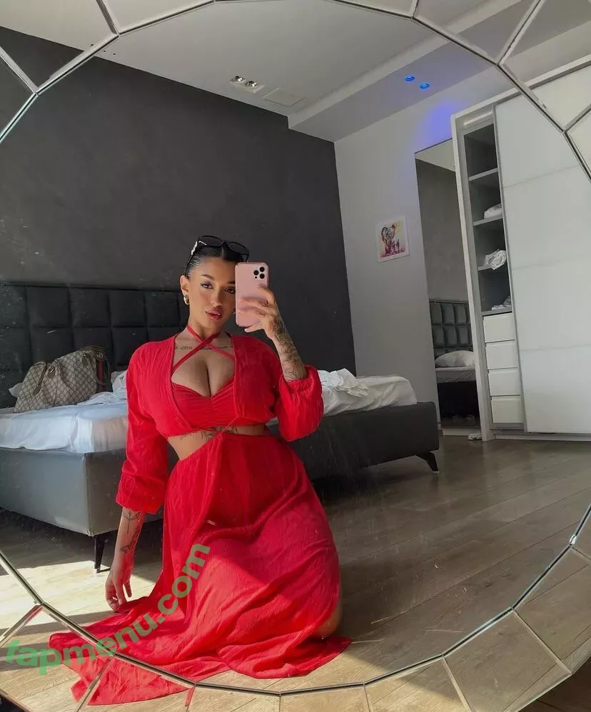 May Bakshi nude photo #0065 (maybakshi_)