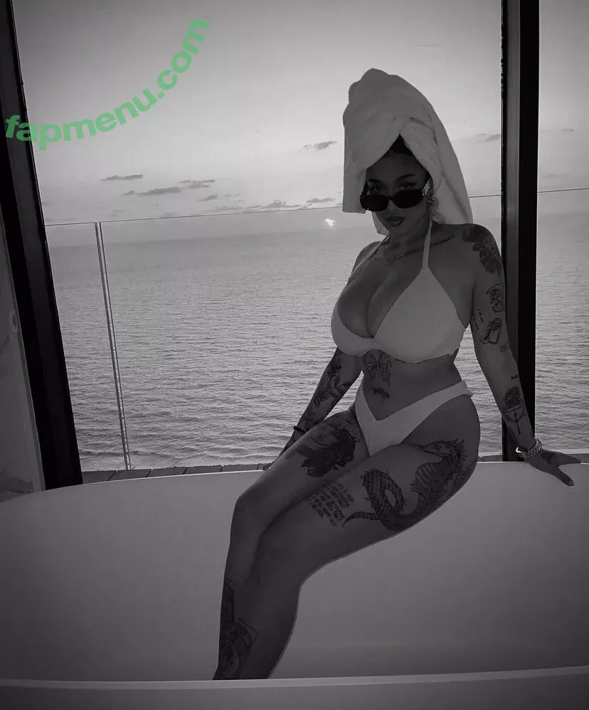 May Bakshi nude photo #0193 (maybakshi_)