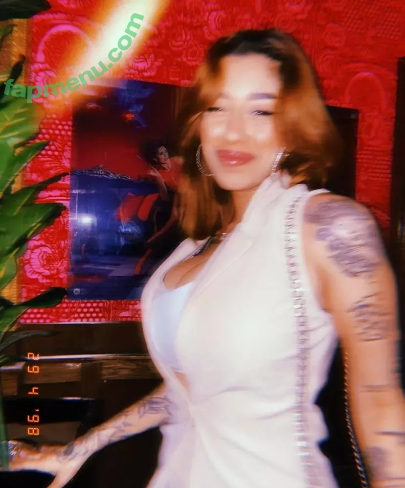 May Bakshi nude photo #0197 (maybakshi_)