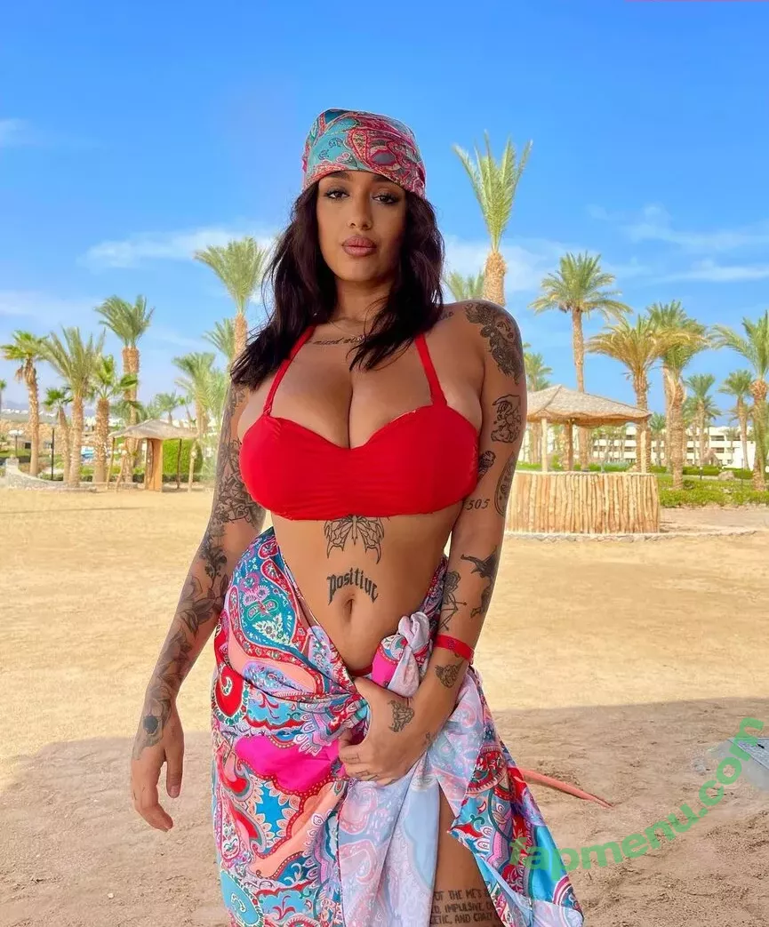 May Bakshi nude photo #0344 (maybakshi_)