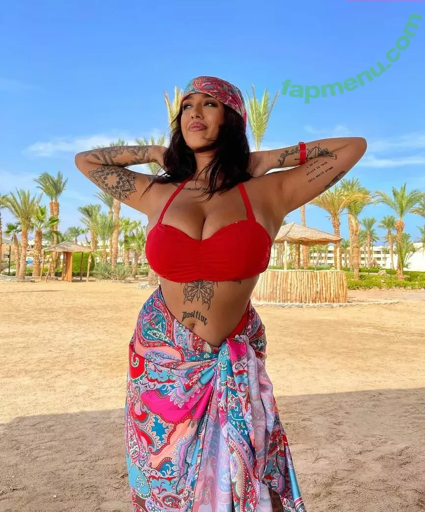 May Bakshi nude photo #0345 (maybakshi_)