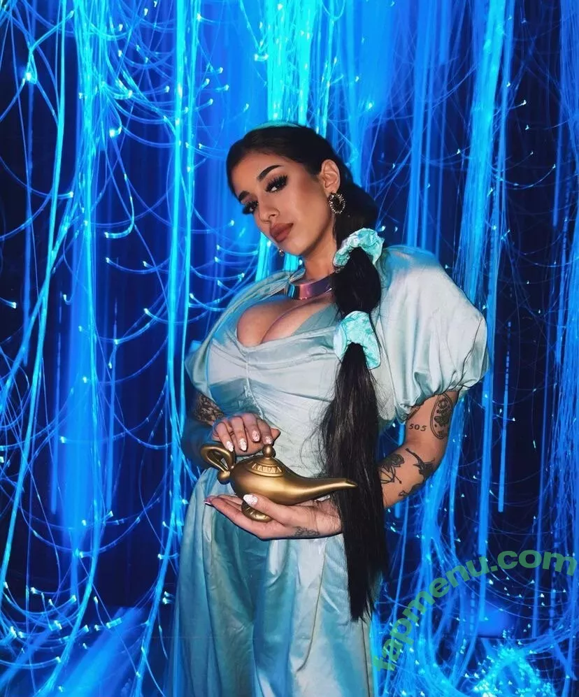 May Bakshi nude photo #0375 (maybakshi_)