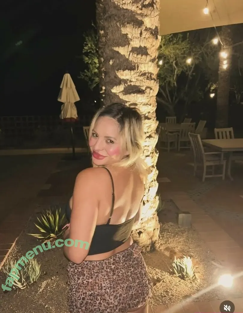 May Edwards nude photo #0001 (lovely_c669 / mayedwardss)