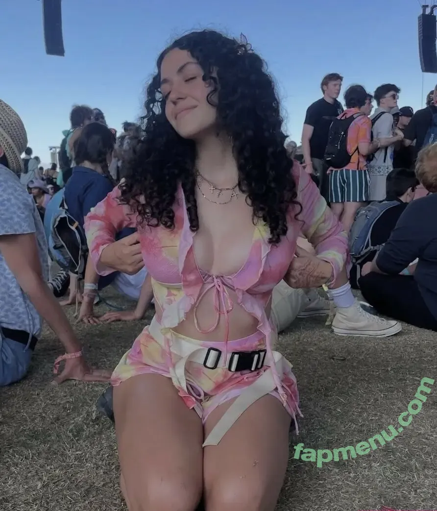 Maya Abdallah nude photo #0124 (maya.abdallah / mayuhnaise)