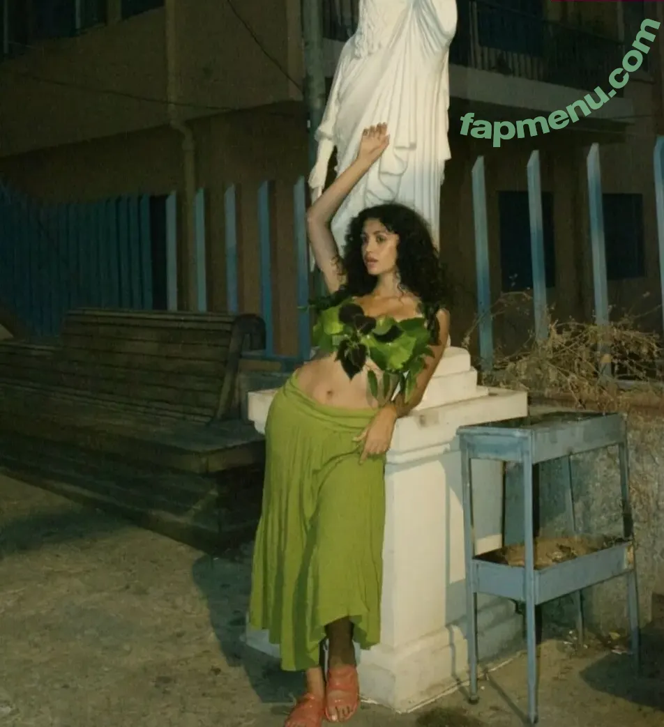 Maya Abdallah nude photo #0136 (mayaayooni / mayuhnaise)