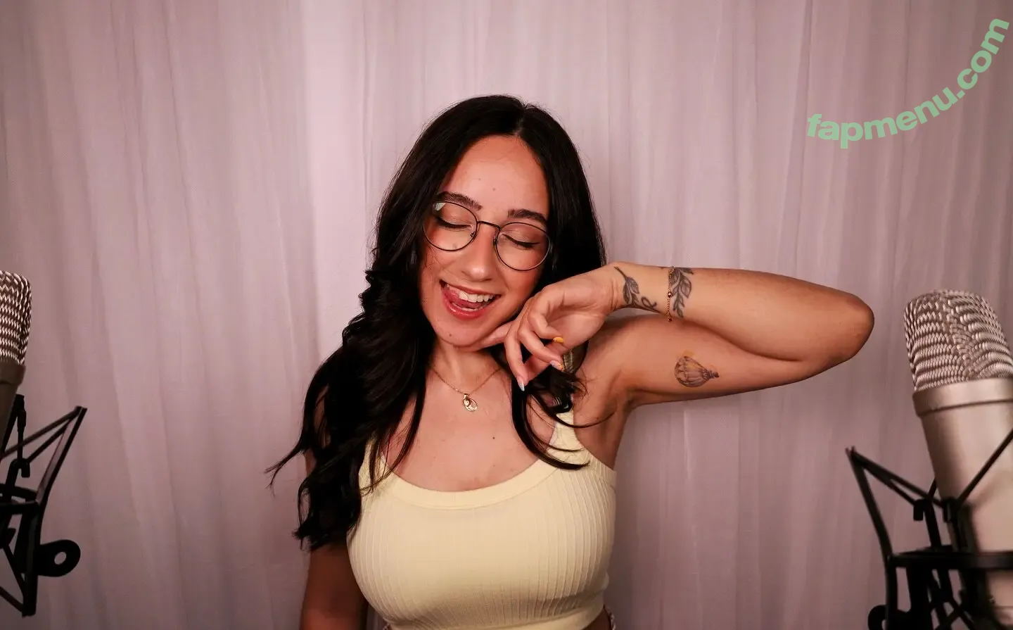 Maya ASMR nude photo #0003 (maya.asmr.channel / maya_asmr)