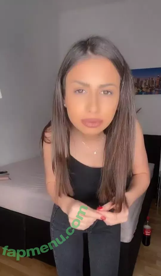 Maya Bulgarien nude photo #0031 (a.t.hristovaa / mayabeats)