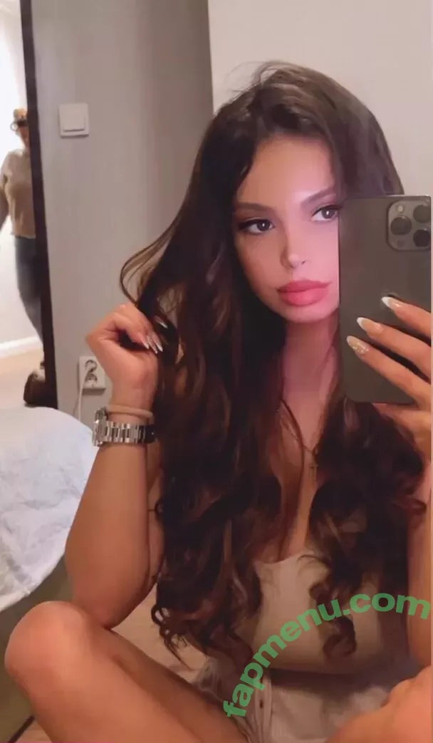 Maya Bulgarien nude photo #0038 (a.t.hristovaa / mayabeats)