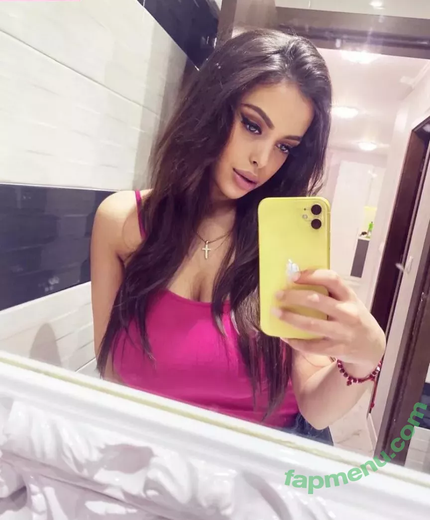 Maya Bulgarien nude photo #0050 (a.t.hristovaa / mayabeats)