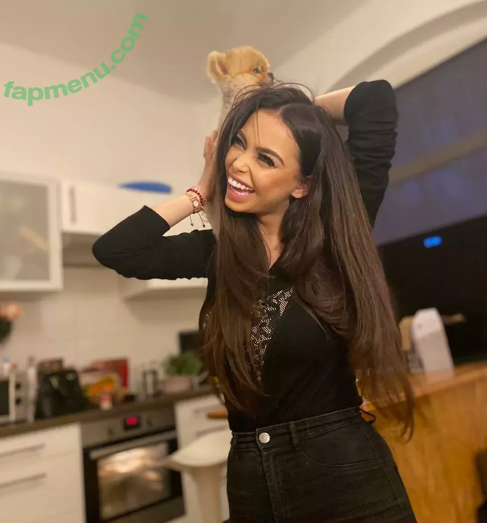 Maya Bulgarien nude photo #0097 (a.t.hristovaa / mayabeats)