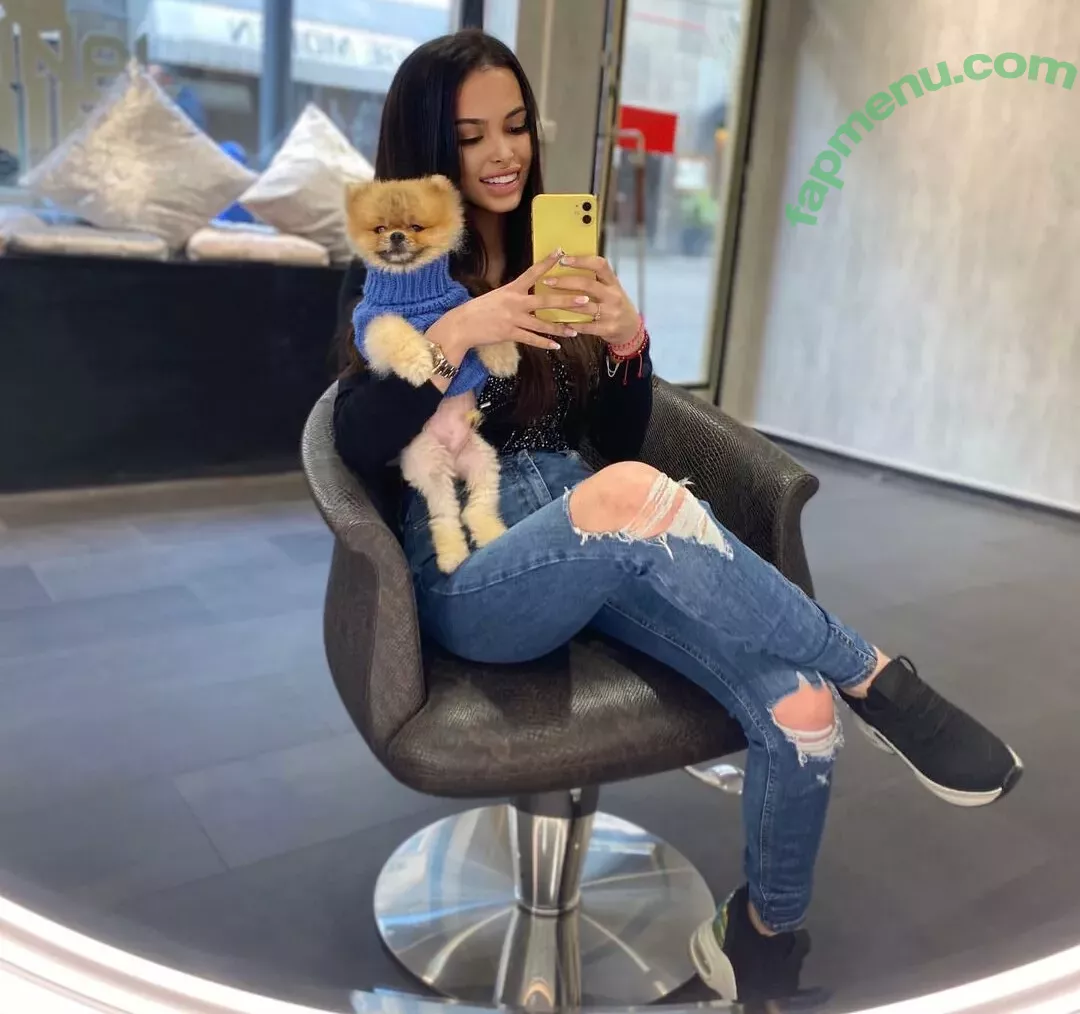 Maya Bulgarien nude photo #0107 (a.t.hristovaa / mayabeats)