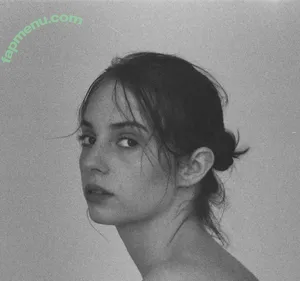  nude photo #0001