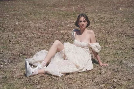 Maya Hawke / maya_hawke / neohawk2 nude photo #0014