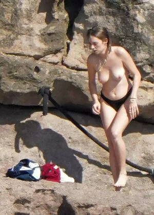 Maya Hawke / maya_hawke / neohawk2 nude photo #0039