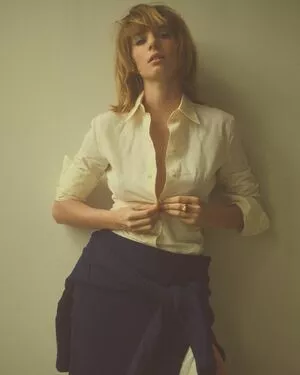Maya Hawke / maya_hawke / neohawk2 nude photo #0142