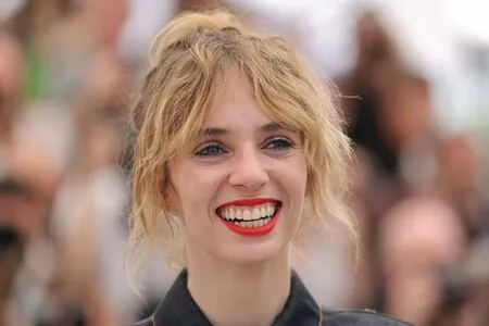 Maya Hawke / maya_hawke / neohawk2 nude photo #0200