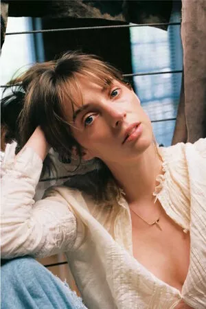 Maya Hawke / maya_hawke / neohawk2 nude photo #0425