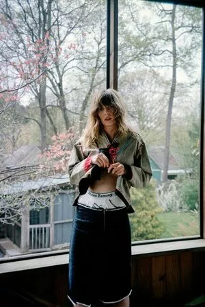 Maya Hawke / maya_hawke / neohawk2 nude photo #0430