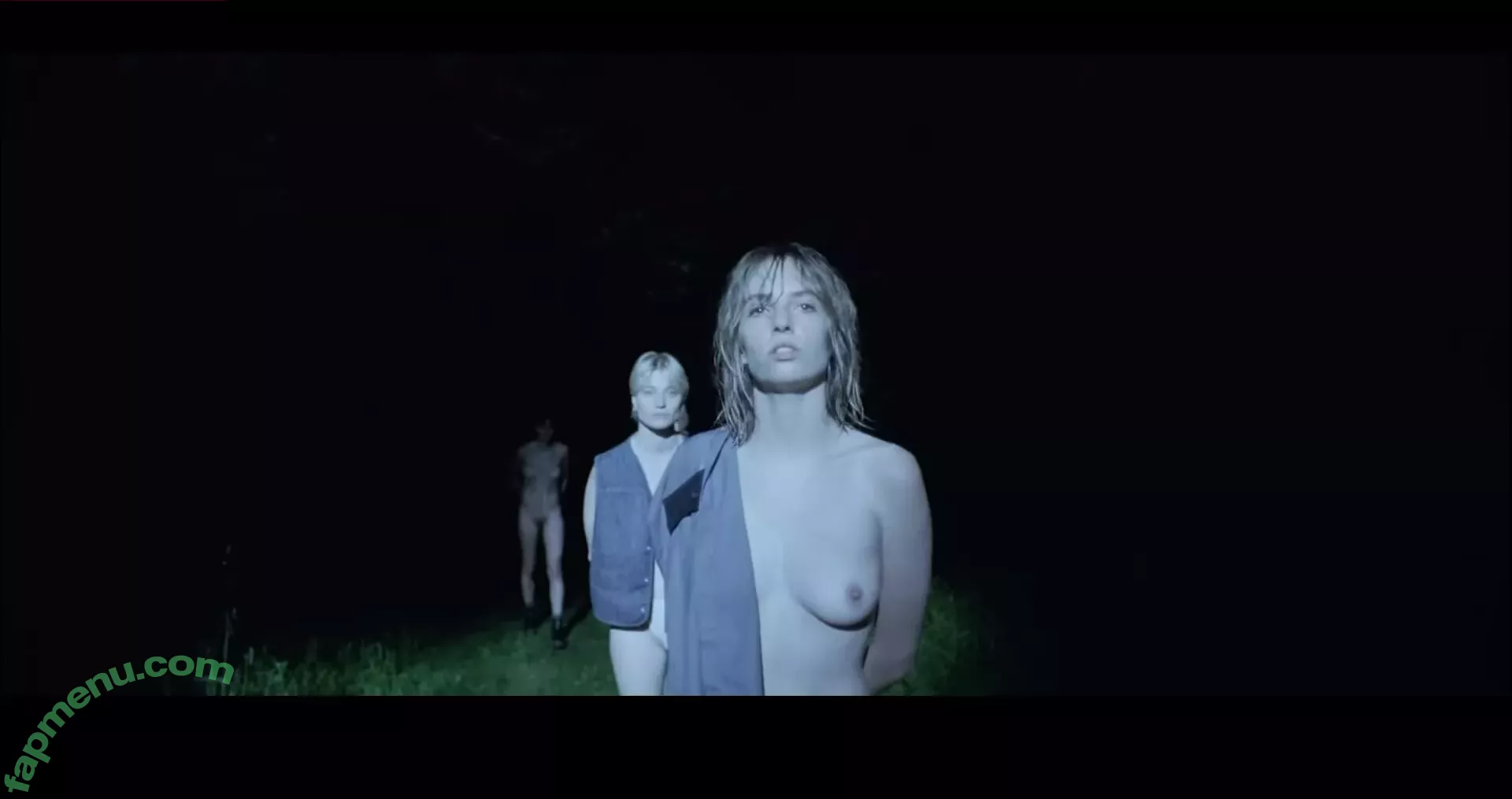 Maya Hawke nude photo #0075 (maya_hawke / neohawk2)