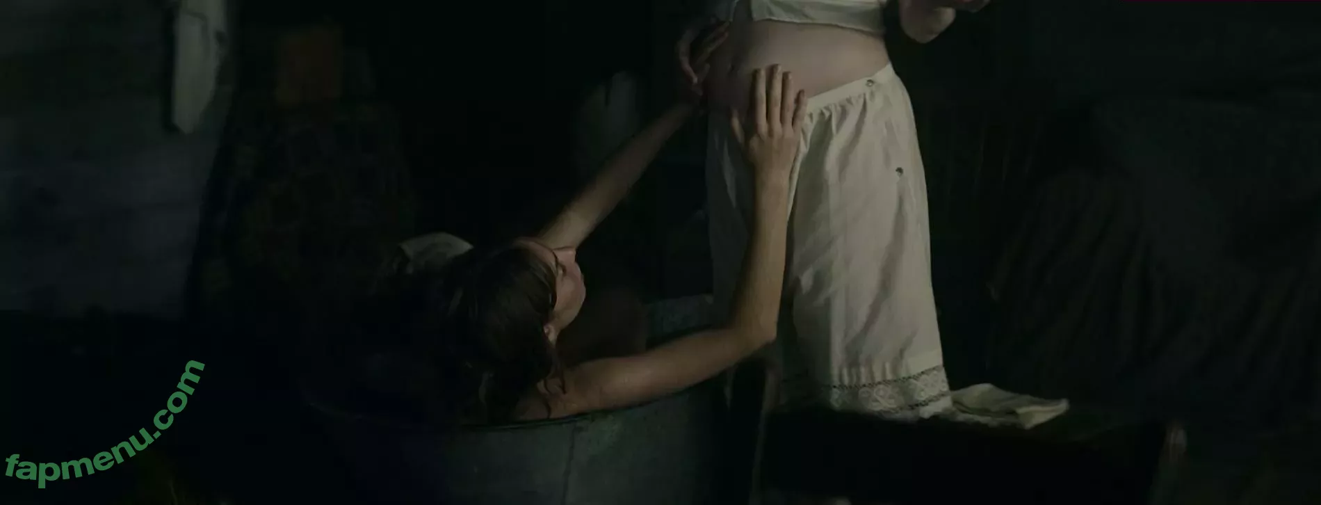 Maya Hawke nude photo #0092 (maya_hawke / neohawk2)