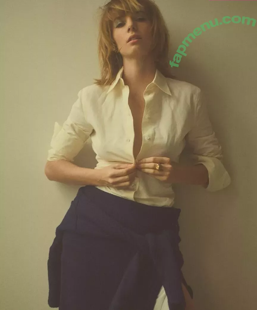 Maya Hawke nude photo #0142 (maya_hawke / neohawk2)