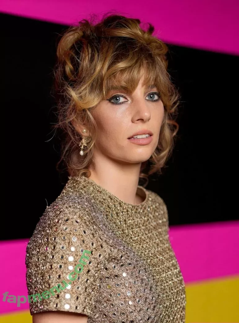 Maya Hawke nude photo #0210 (maya_hawke / neohawk2)