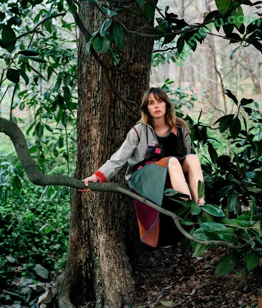 Maya Hawke nude photo #0435 (maya_hawke / neohawk2)