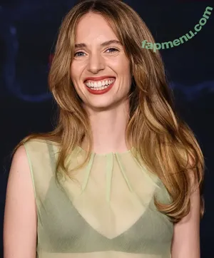 Maya Hawke / maya_hawke / neohawk2 nude photo #1103