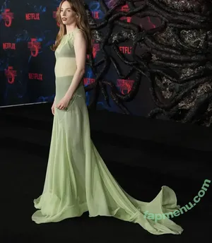 Maya Hawke / maya_hawke / neohawk2 nude photo #1139