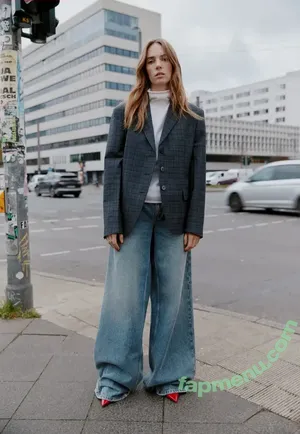 Maya Hawke / maya_hawke / neohawk2 nude photo #1160