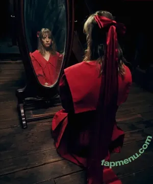 Maya Hawke / maya_hawke / neohawk2 nude photo #1291