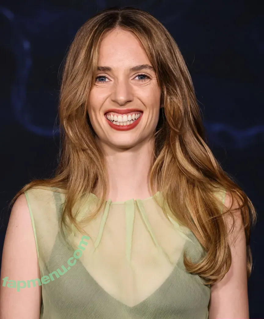 Maya Hawke nude photo #1106 (maya_hawke / neohawk2)