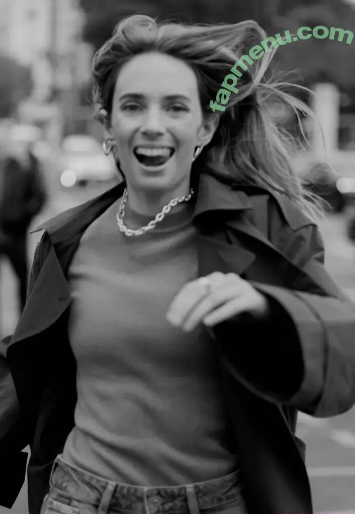 Maya Hawke nude photo #1159 (maya_hawke / neohawk2)