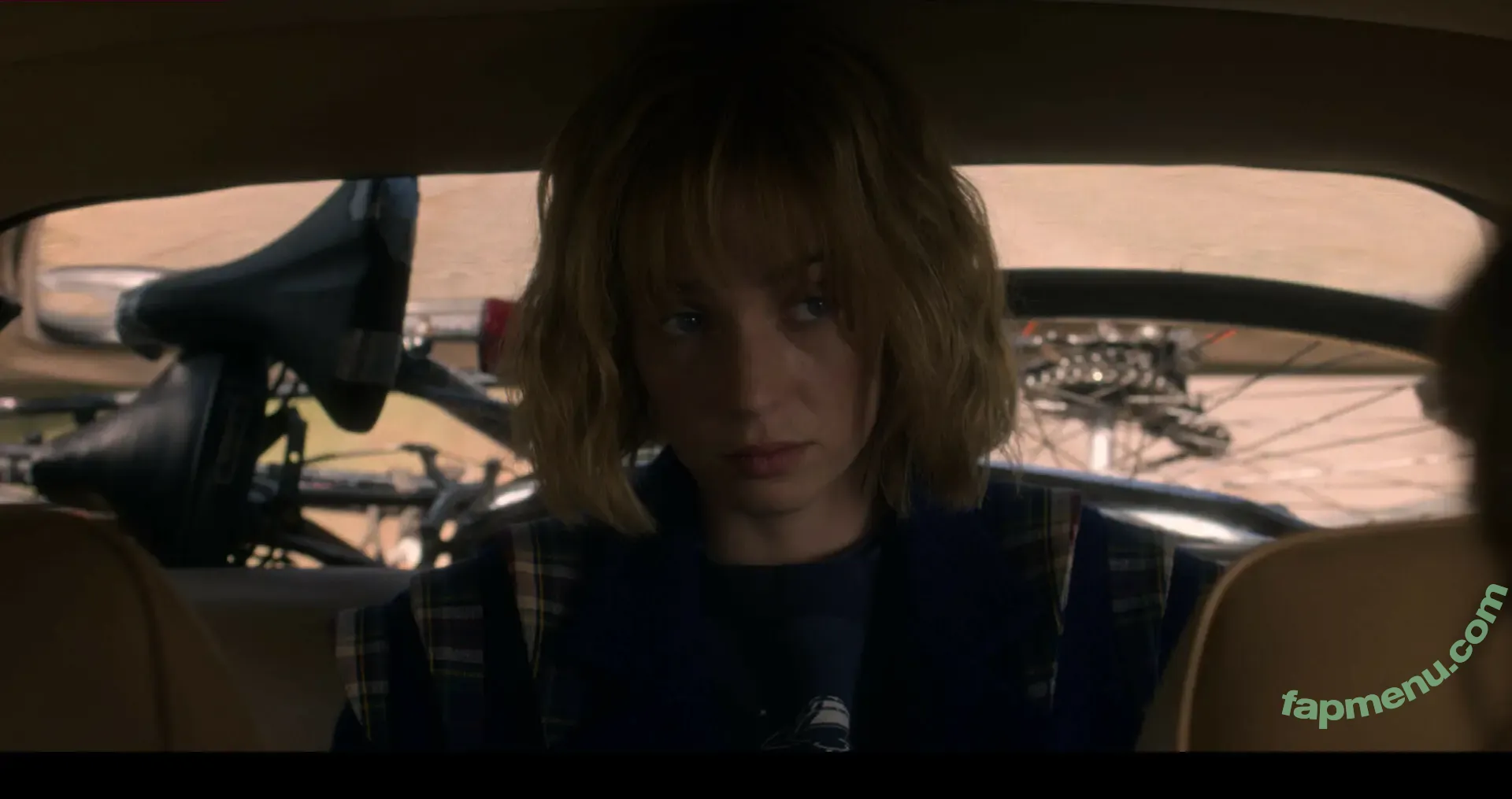 Maya Hawke nude photo #1184 (maya_hawke / neohawk2)