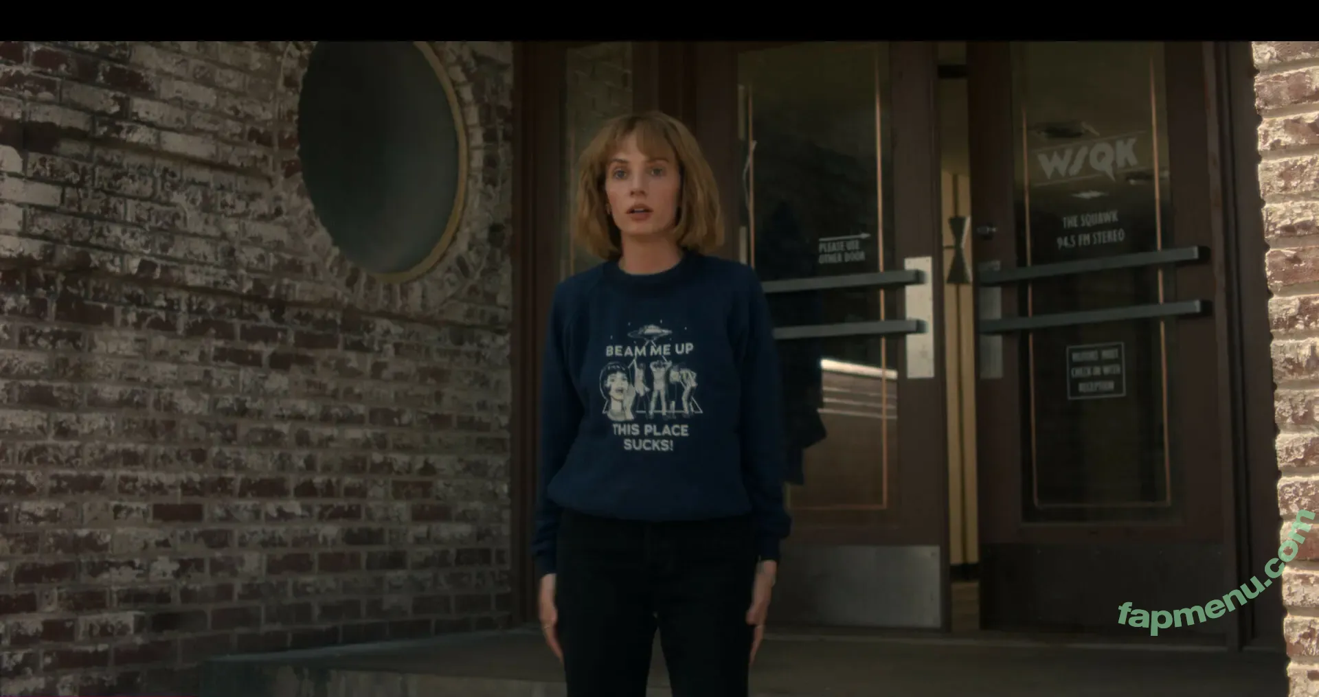 Maya Hawke nude photo #1190 (maya_hawke / neohawk2)