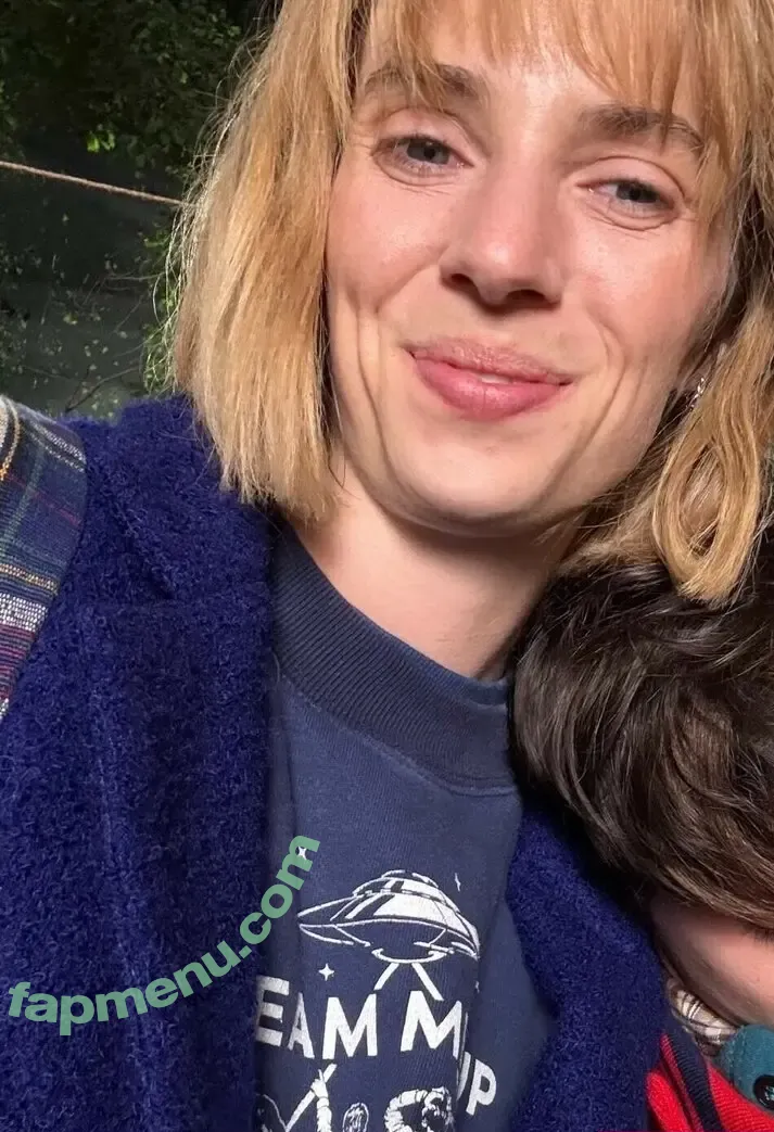 Maya Hawke nude photo #1215 (maya_hawke / neohawk2)
