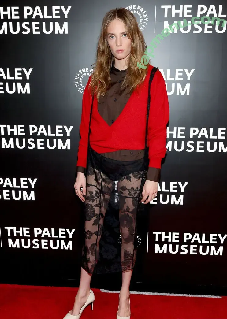 Maya Hawke nude photo #1222 (maya_hawke / neohawk2)