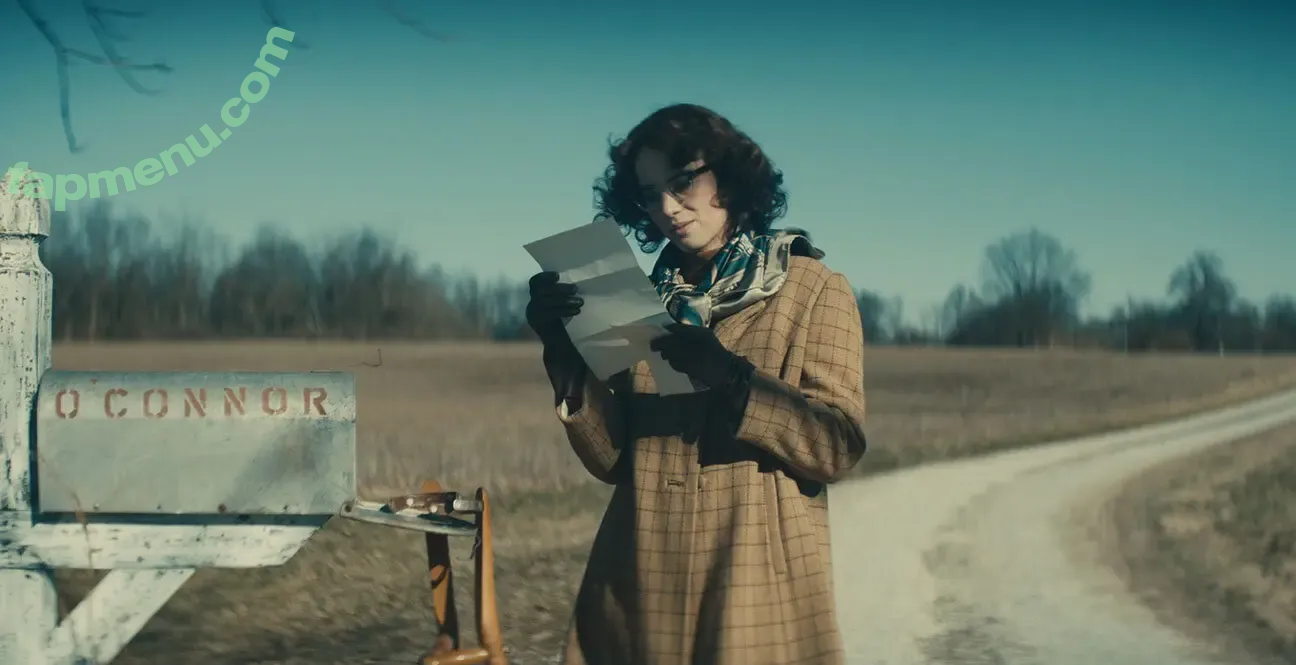 Maya Hawke nude photo #1234 (maya_hawke / neohawk2)