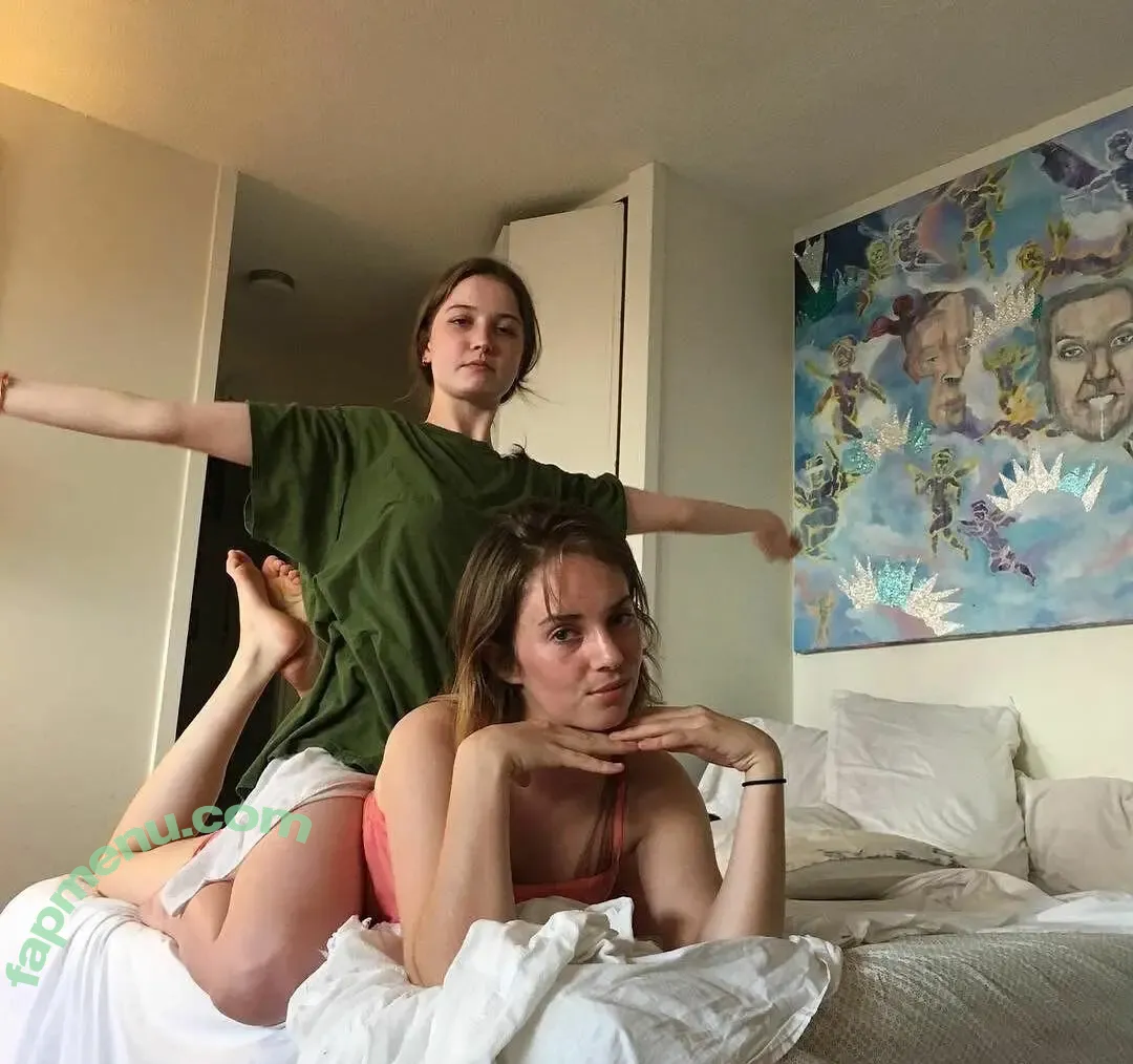 Maya Hawke nude photo #1260 (maya_hawke)