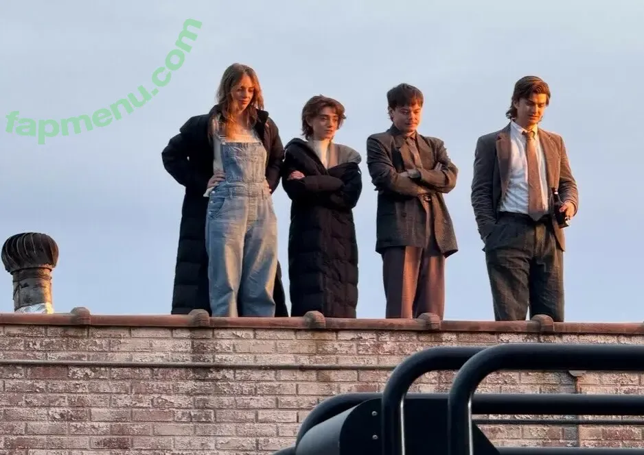 Maya Hawke nude photo #1272 (maya_hawke / neohawk2)