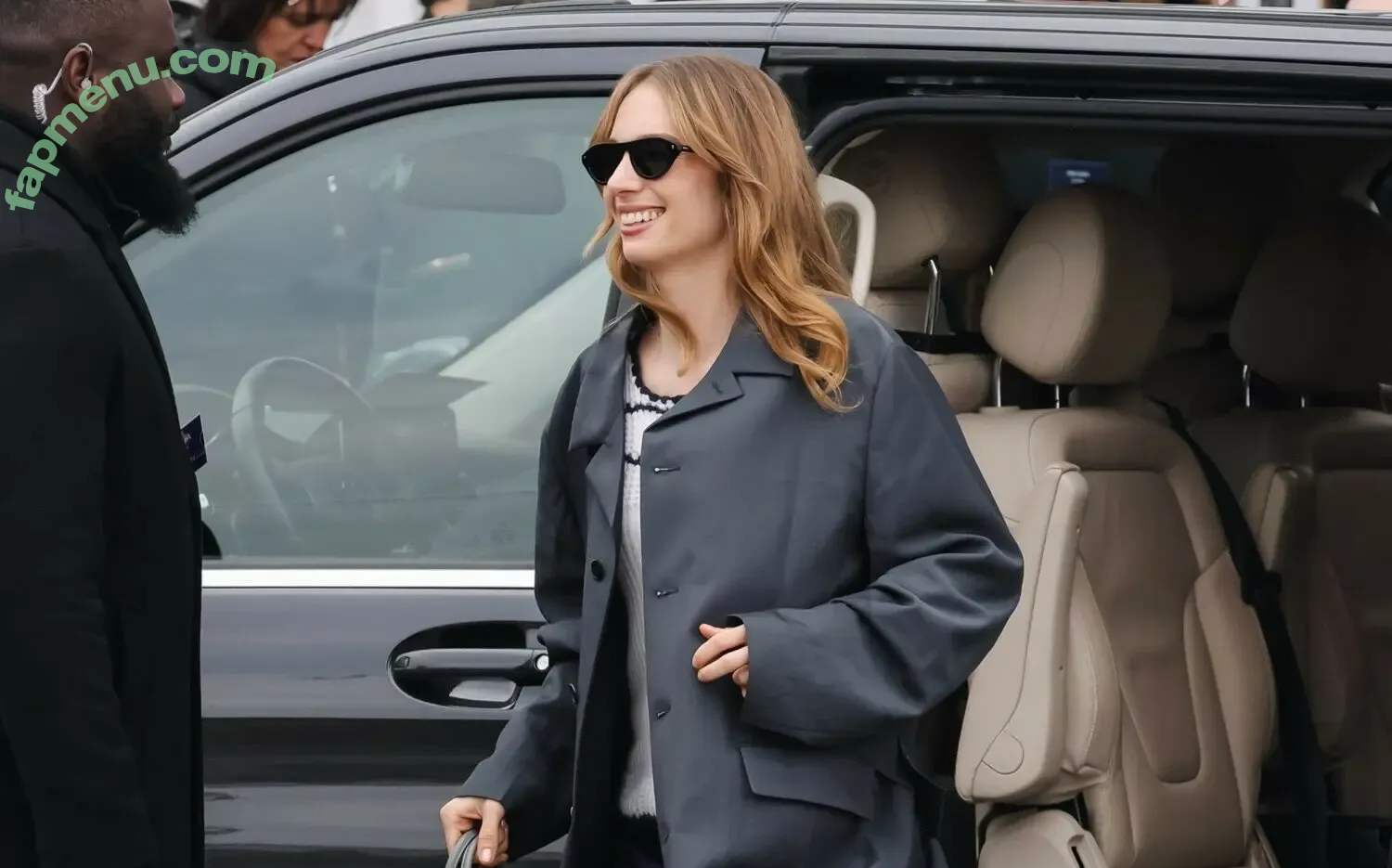 Maya Hawke nude photo #1283 (maya_hawke / neohawk2)