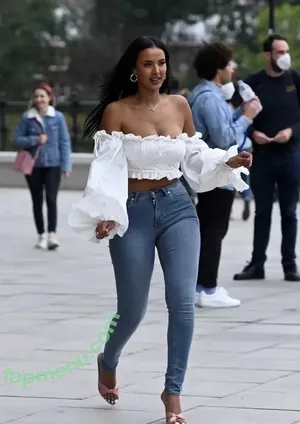 Maya Jama / mayajama nude photo #0012