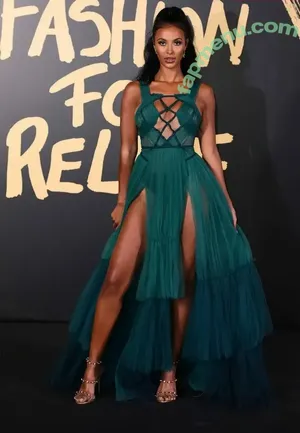 Maya Jama / mayajama nude photo #0168