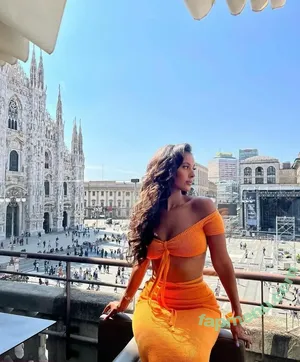 Maya Jama / mayajama nude photo #0181