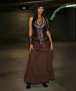 Maya Jama / mayajama nude photo #1696