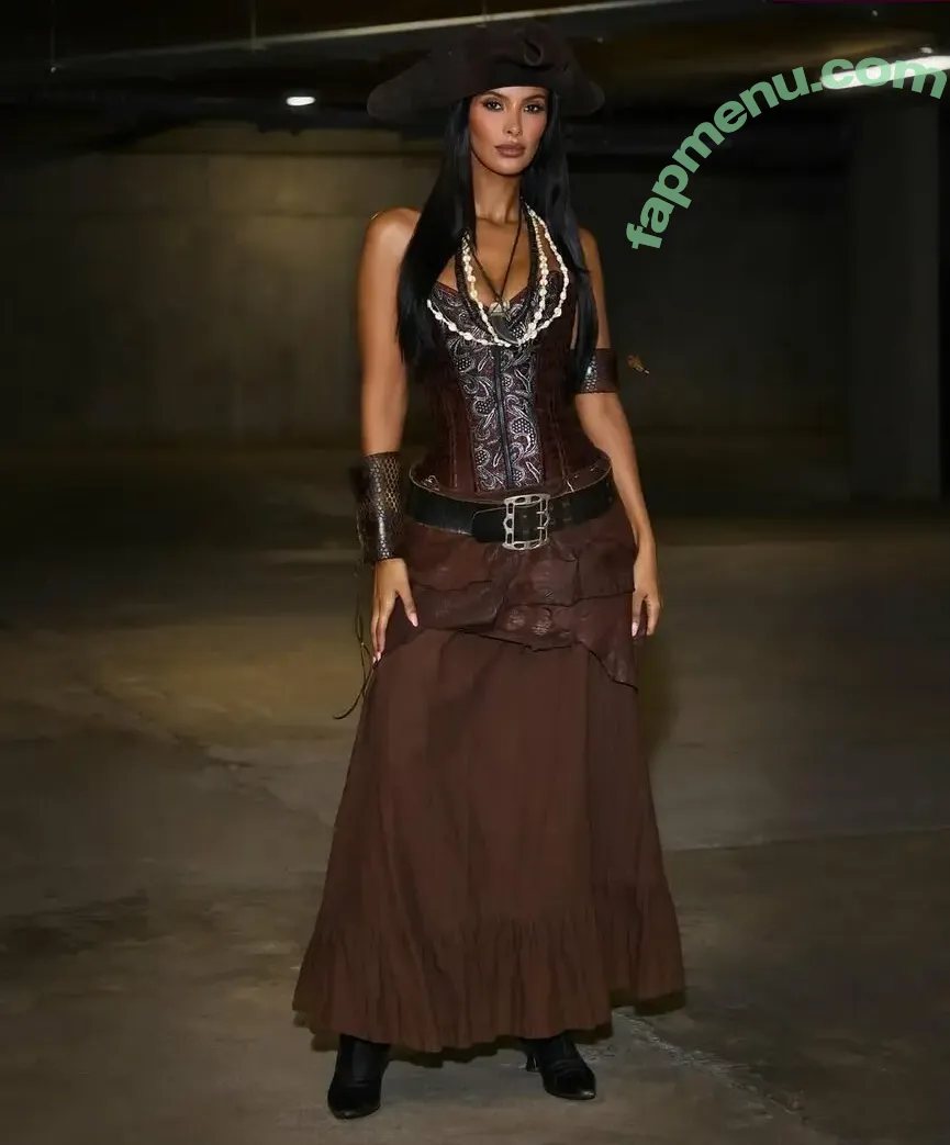 Maya Jama nude photo #1696 (mayajama)