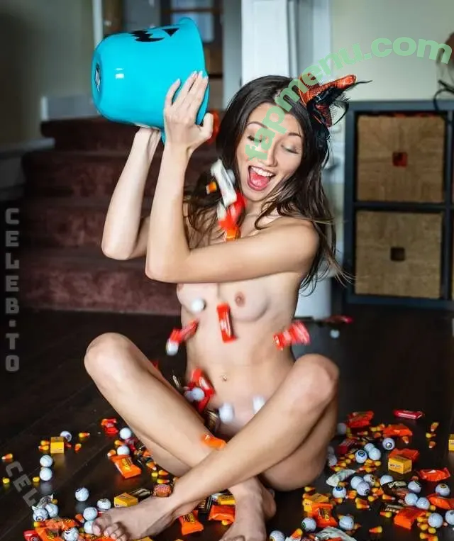 Maya Woulfe nude photo #0673 (maya_woulfee / mayawoulfe)