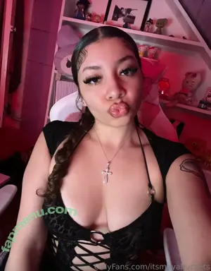 Mayabuckets / mayanobuckets nude photo #0006