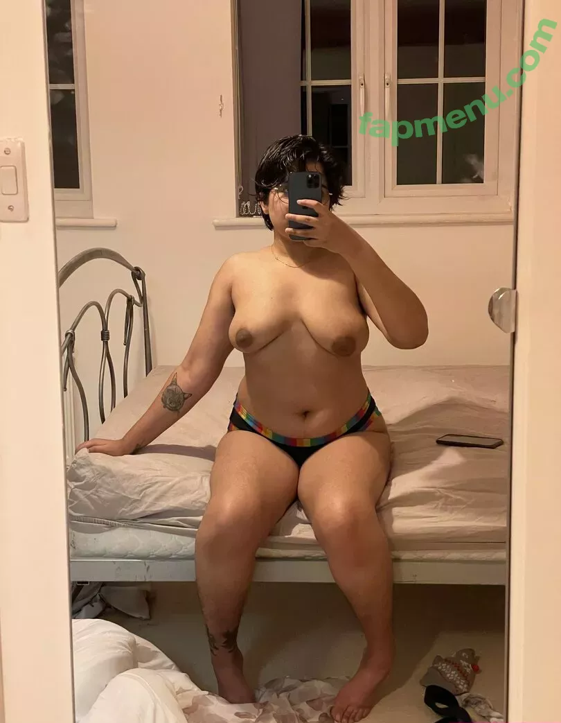 mayapetite nude photo #0118 (maya.la.petite)