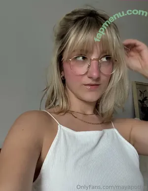 Mayapotter nude photo #0028